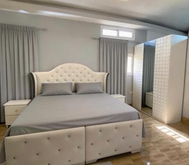 Bella Vista Apartment | Ameriwest Guest House