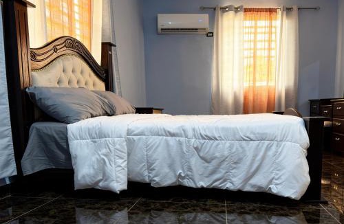 Bella Vista Apartment | Ameriwest Guest House