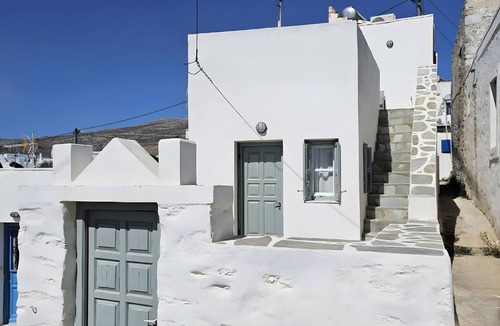 Amorgos Apartment | Amorgos Meltemi Apartment Room 1
