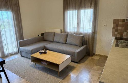 Skotino Apartment | Analipsi Balcony View Apartment