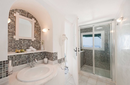 Imerovigli Hotel | Anastasis Apartments and Spa