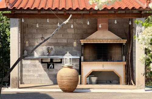 Valira Villa | Andreas House
