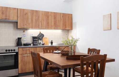 Steniai Apartment | Andros Apartments with Free Parking
