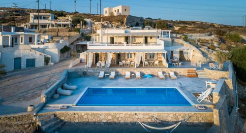 Milos Apartment | Anemi Suites