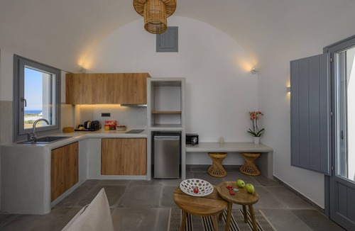 Kamari Villa | Anemi Vine Villas