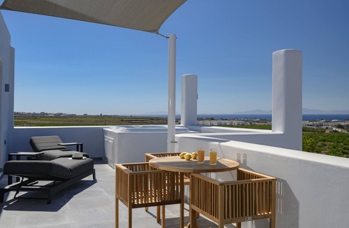 Kamari Villa | Anemi Vine Villas
