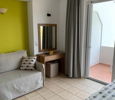 Plakias Apartment | Anemoni Studios