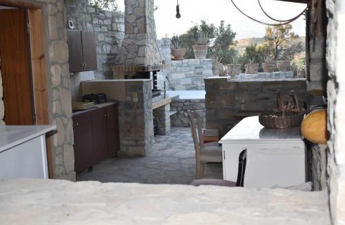 Kamilari Apartment | ANEVOLEMA