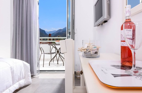 Sissi House | Angela Studios & Apartments