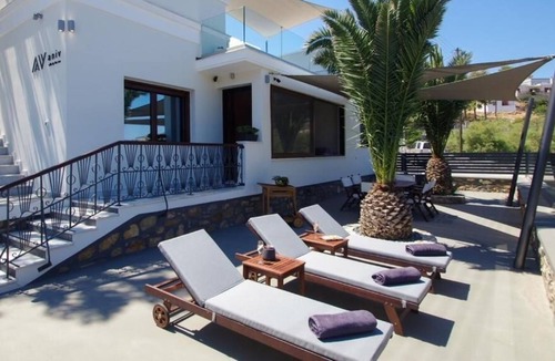 Kini Villa | Aniv Villa by the Sea