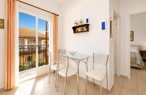 Agios Stefanos Apartment | Anna Apartment - Three Bedroom Apartment, Sleeps 6