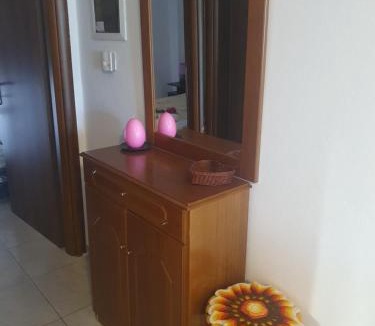 Nea Peramos Apartment | Anna apartments