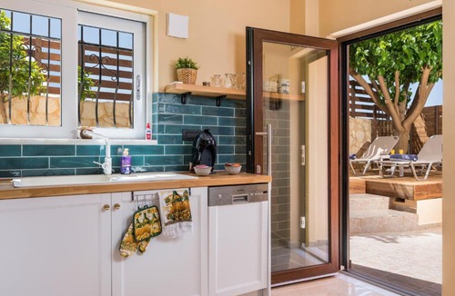 Kato Galatas Apartment | Anna Boutique Apartment