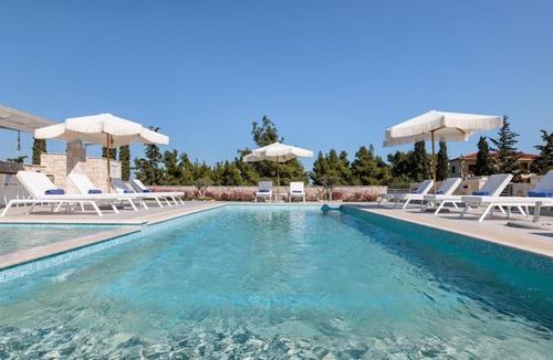 Afytos Hotel | Anna Mare Luxury Apartments