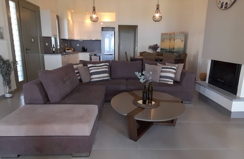 Platanidia House | Antel's Leisure Beach House