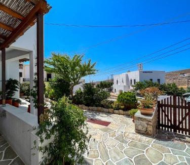 Folegandros Town Hotel | Antheia