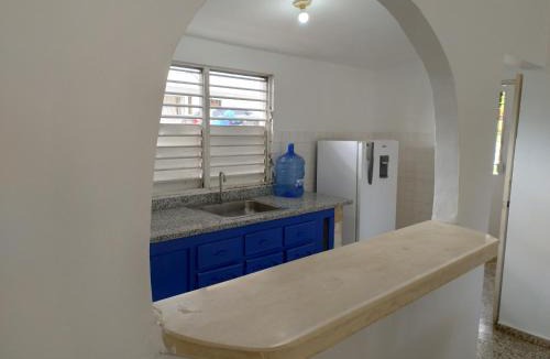 Barrio La Fortaleza Vieja Apartment | Apart cercano al muelle y al malecón de Samana