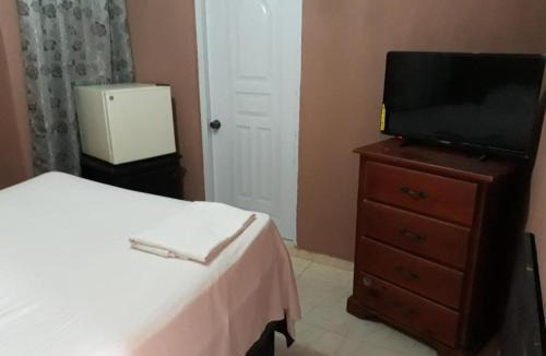 Bavaro House | Apartahotel Next Nivel - Queen Room with Fan