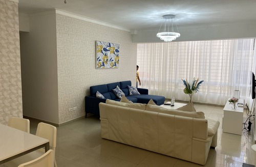Evaristo Morales Apartment | Apartamento Céntrico en la Evaristo Morales