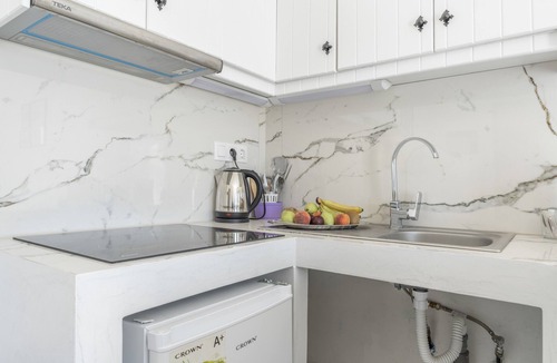Ios Town Apartment | Apartment '5 Studio' with Sea View, Wi-Fi and Air Conditioning