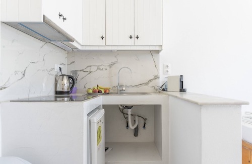 Ios Town Apartment | Apartment '5 Studio' with Sea View, Wi-Fi and Air Conditioning