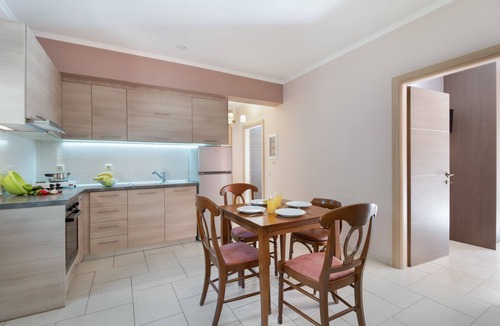 Parga Apartment | Apartment 'A Standard Two-Bedroom' with Shared Terrace, Wi-Fi and Air Conditioning