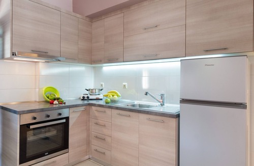 Parga Apartment | Apartment 'A Standard Two-Bedroom' with Shared Terrace, Wi-Fi and Air Conditioning