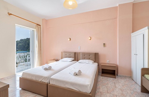 Parga Apartment | Apartment 'Alex Bar 7' with Sea View, Wi-Fi and Air Conditioning