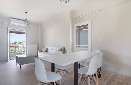 Lygia Apartment | Apartment 'Almyra' with Sea View, Wi-Fi and Air Conditioning