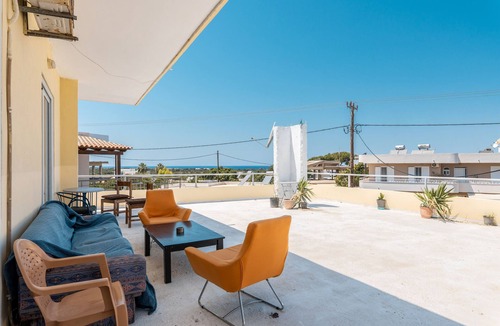 Fanes Apartment | Apartment 'Anthi 1 For 3 People' with Shared Terrace, Shared Garden and Air Conditioning