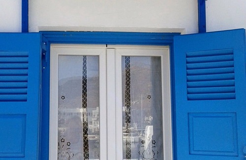 Ios Town Apartment | Apartment at the Port. Best location