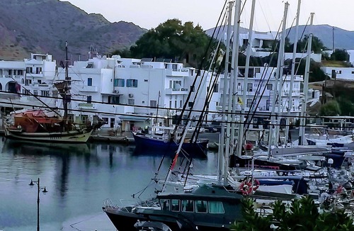 Ios Town Apartment | Apartment at the Port. Best location