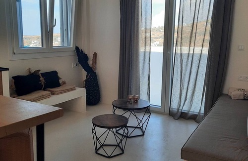 Batsi Apartment | Apartment 'Batsi View House' with Sea View, Wi-Fi and Air Conditioning