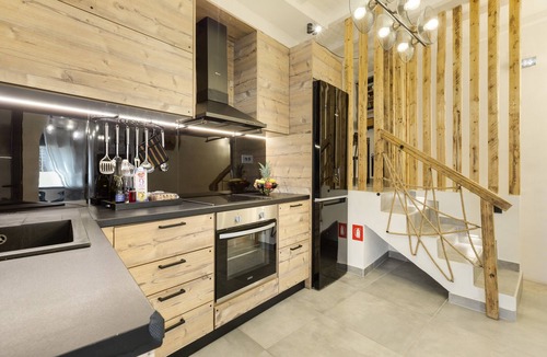 Kournas Apartment | Apartment 'Boho' with Mountain View, Wi-Fi and Air Conditioning