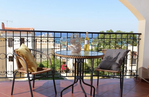 Panormos Apartment | Apartment Castello Domus by Interhome