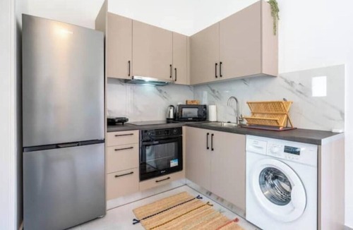 Rhodes Town Apartment | Apartment 'Evan Suites No 2' with Wi-Fi and Air Conditioning