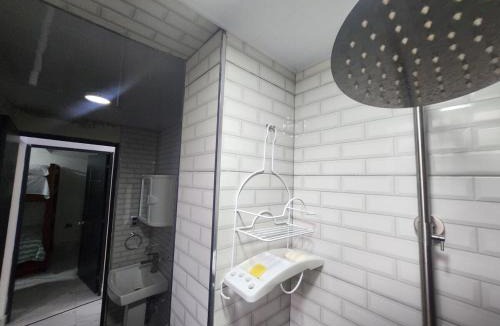 Paraiso Apartment | Apartment in front of beach, AC, Wifi, Hot Water