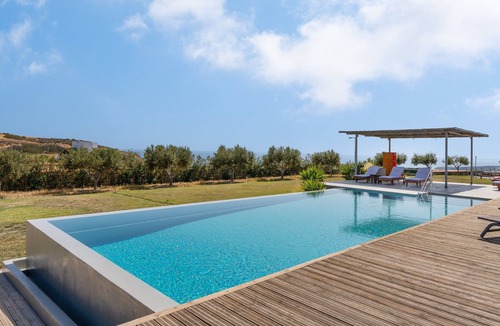 Milos Apartment | Apartment 'Lavender' with Sea View, Wi-Fi and Air Conditioning