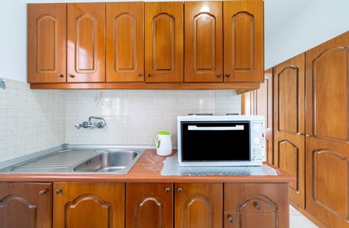 Kavos Apartment | Apartment 'Neptune' with Sea View, Shared Terrace and Wi-Fi
