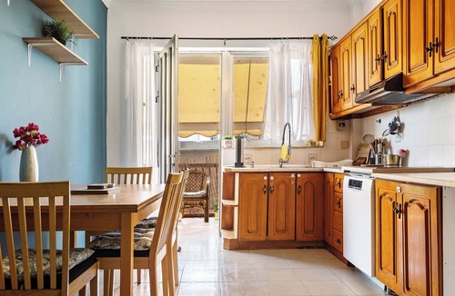 Gastouni Apartment | Apartment "Nice Central Family" with Balcony & Wi-Fi