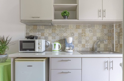 Panormos Apartment | Apartment 'No 10' with Shared Pool, Wi-Fi and Air Conditioning