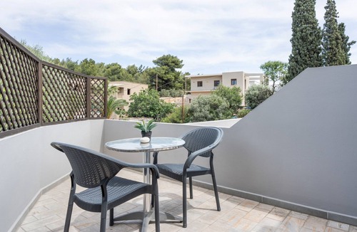 Panormos Apartment | Apartment 'No 14' with Shared Pool, Wi-Fi and Air Conditioning