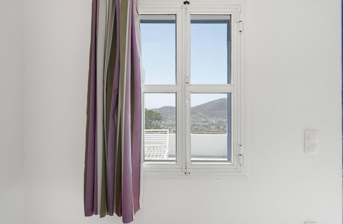 Ios Apartment | Apartment 'Studio 4' with Sea View, Wi-Fi and Air Conditioning