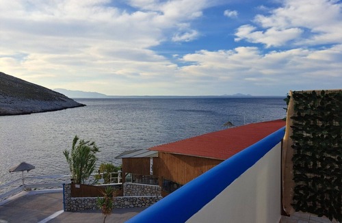 Vlychadia Apartment | Apartment 'Studio 4' with Sea View, Wi-Fi and Air Conditioning