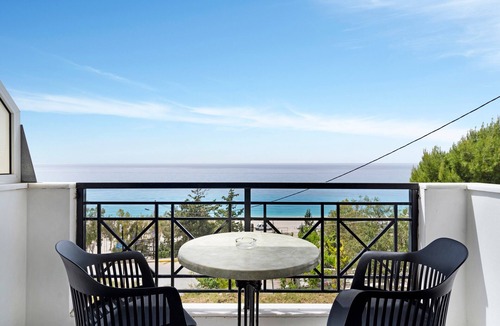 Agios Nikitas Apartment | Apartment 'Sunset Premium Studio B' with Sea View, Shared Pool & Wi-Fi