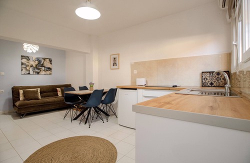 Kavos Apartment | Apartment 'Superior Type B' with Shared Terrace, Wi-Fi and Air Conditioning