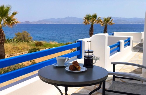 Logaras Apartment | Apartment 'The Aegean Junior Suite' with Sea View, Wi-Fi and Air Conditioning