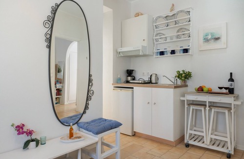 Katapola Apartment | Apartment 'Two-Bedroom' with Sea View, Wi-Fi and Air Conditioning