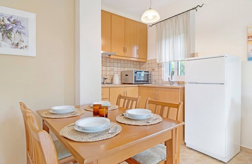 Spanochori Apartment | Apartment 'Villa Rita' with Shared Garden, Wi-Fi and Air Conditioning
