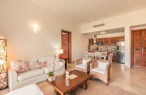 Las Terrenas Apartment | Apartment w Jacuzzi Beach Balcony in Sublime